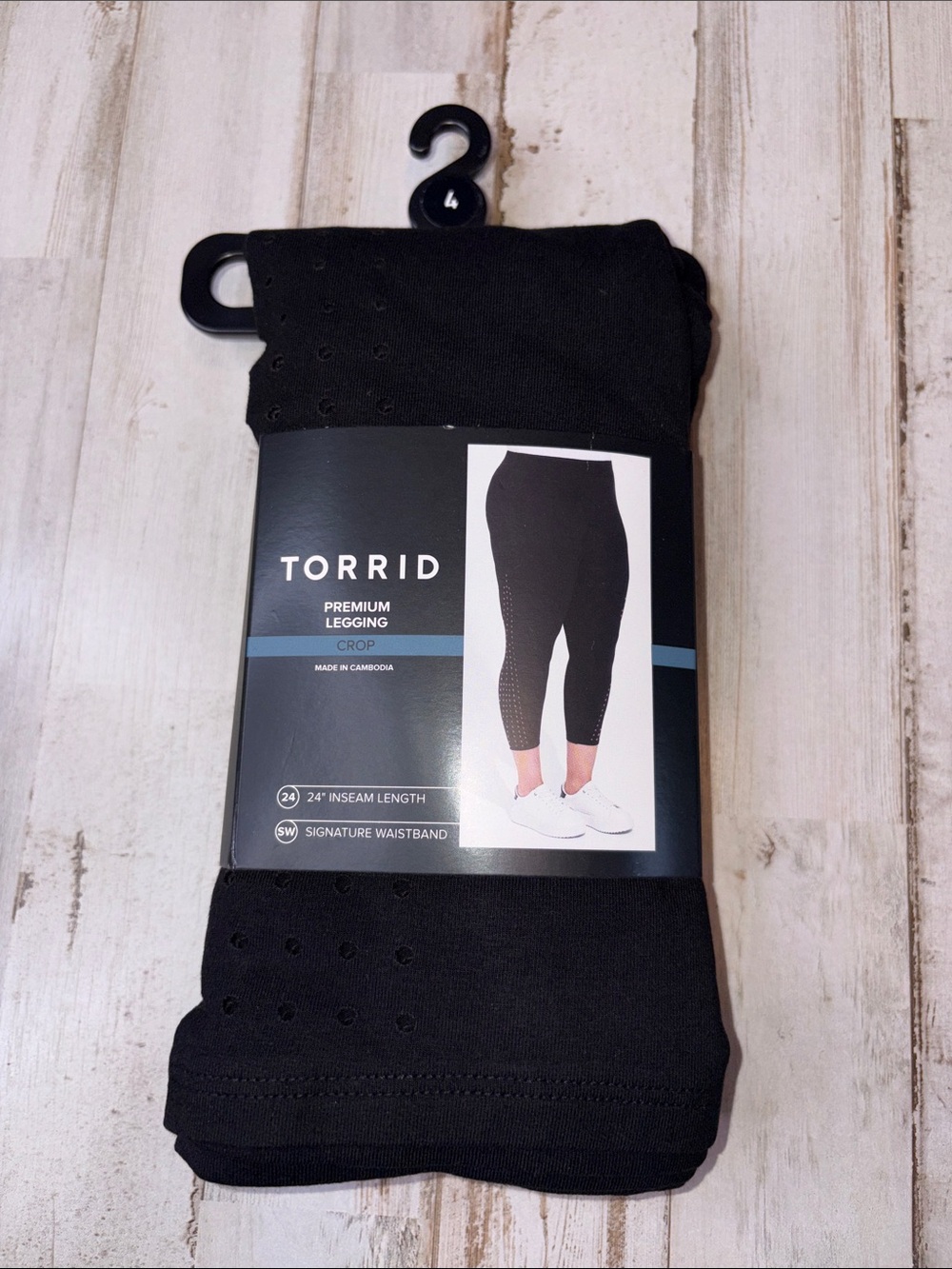 torrid Black Crop Leggings with Laser-Cut Detail Plus Size 4X - Picture 3 of 8
